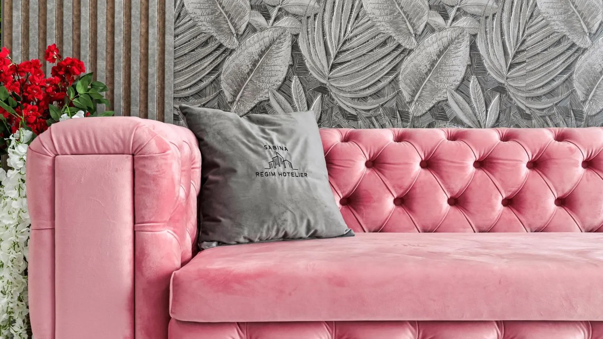 Luxury Rose Apartment Bucureşti