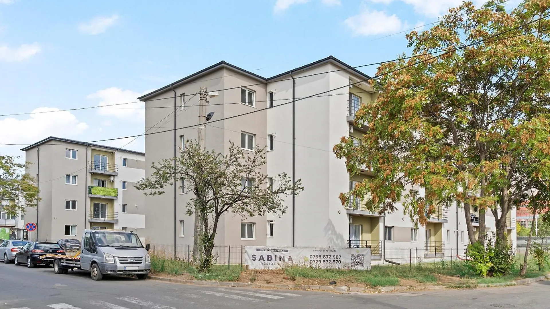 Luxury Rose Apartment Bucureşti 0*,