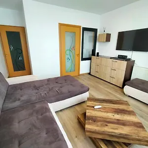 Gazde/Camere de închiriat Lake View, Bucureşti