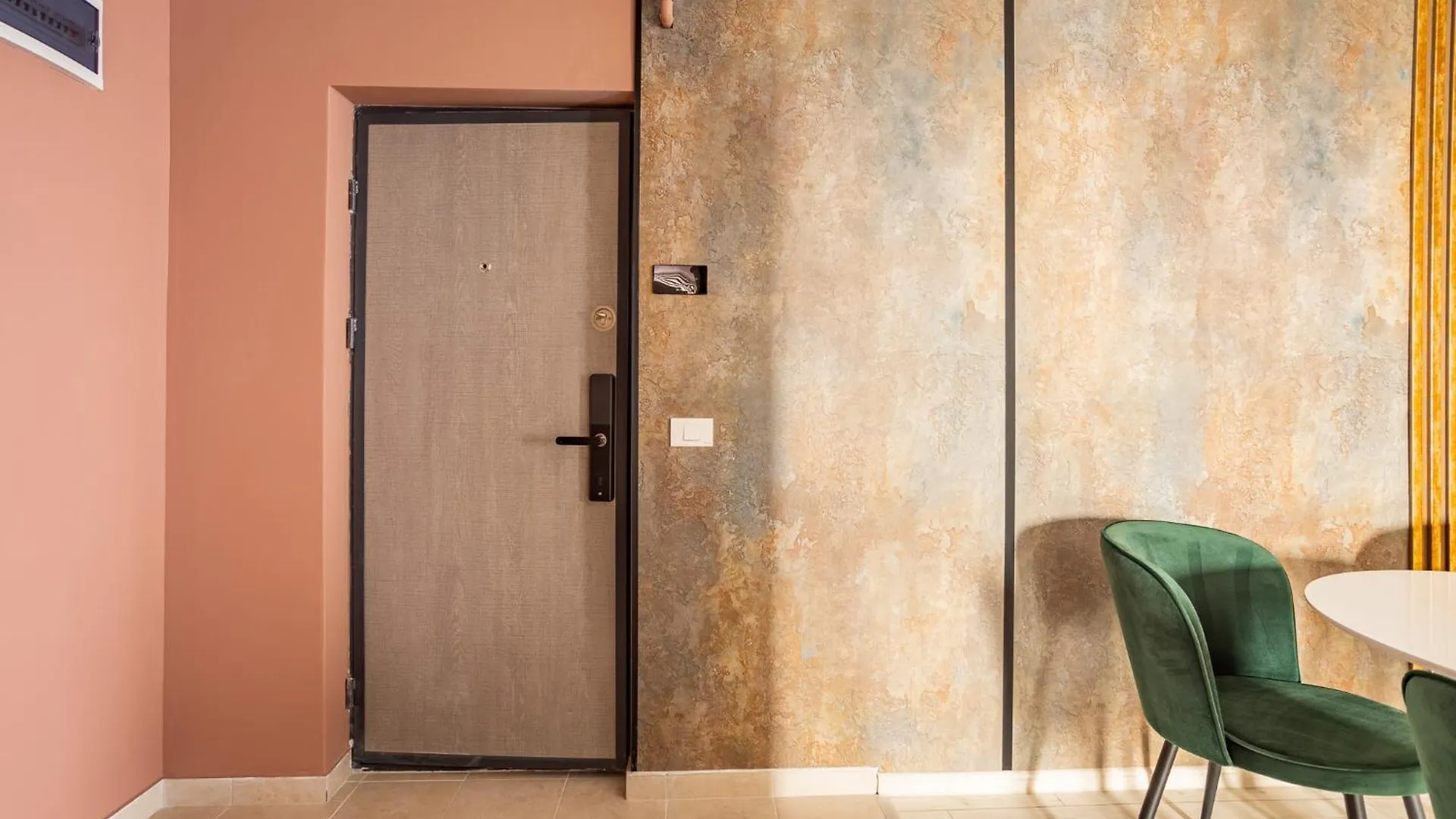 Luxury Rose Apartment Bucharest