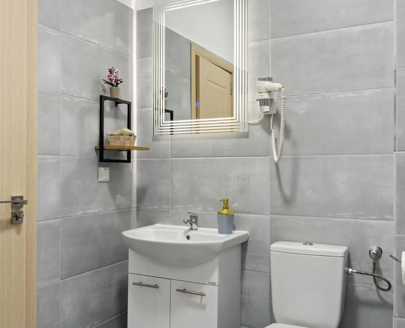 Luxury Rose Apartment Bucharest